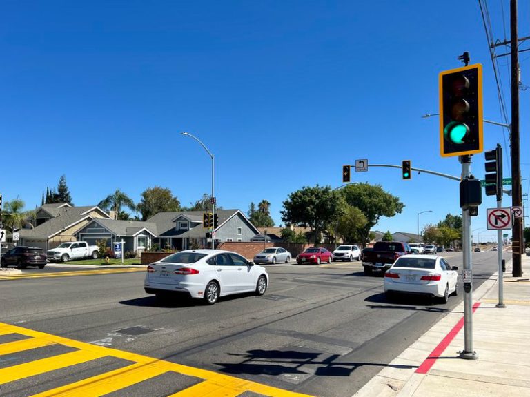 200mm Traffic Light Replacement In Spain